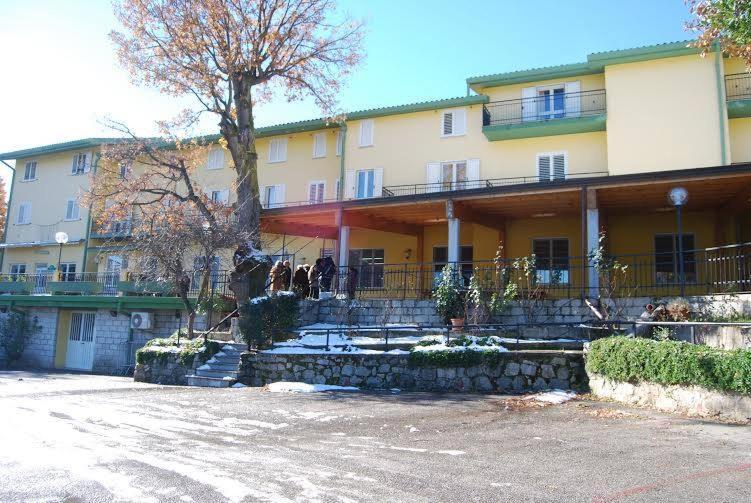 Hotel Ristorante Gusana Gavoi Exteriör bild